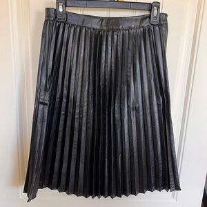Faux leather pleated skirt